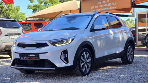 Kia Stonic 2024 - 16850 EUR, 46100 km - AUTO.MOTO.pt - 46100km - foto 4 de 25