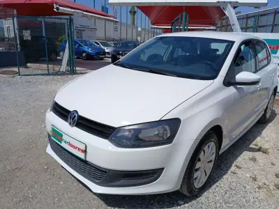 Volkswagen Polo 2014 - 7750 EUR, 153371 km - AUTO.MOTO.pt - 153371km - foto 2 de 27