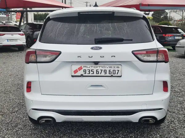 Ford Kuga 2022 - 17800 EUR, 129800 km - AUTO.MOTO.pt - 129800km - foto 6 de 49