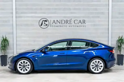 Tesla Model 3 2021 - 27950 EUR, 58905 km - AUTO.MOTO.pt - 58905km - foto 4 de 55