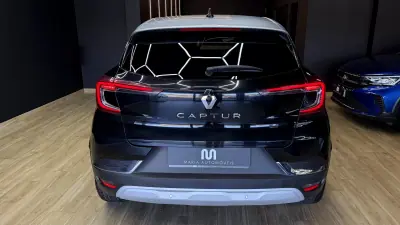 Renault Captur 2023 - 16770 EUR, 70000 km - AUTO.MOTO.pt - 70000km - foto 10 de 47