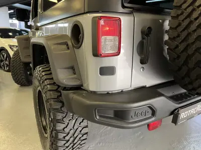 Jeep Wrangler 2014 - 39990 EUR, 115000 km - AUTO.MOTO.pt - 115000km - foto 39 de 54