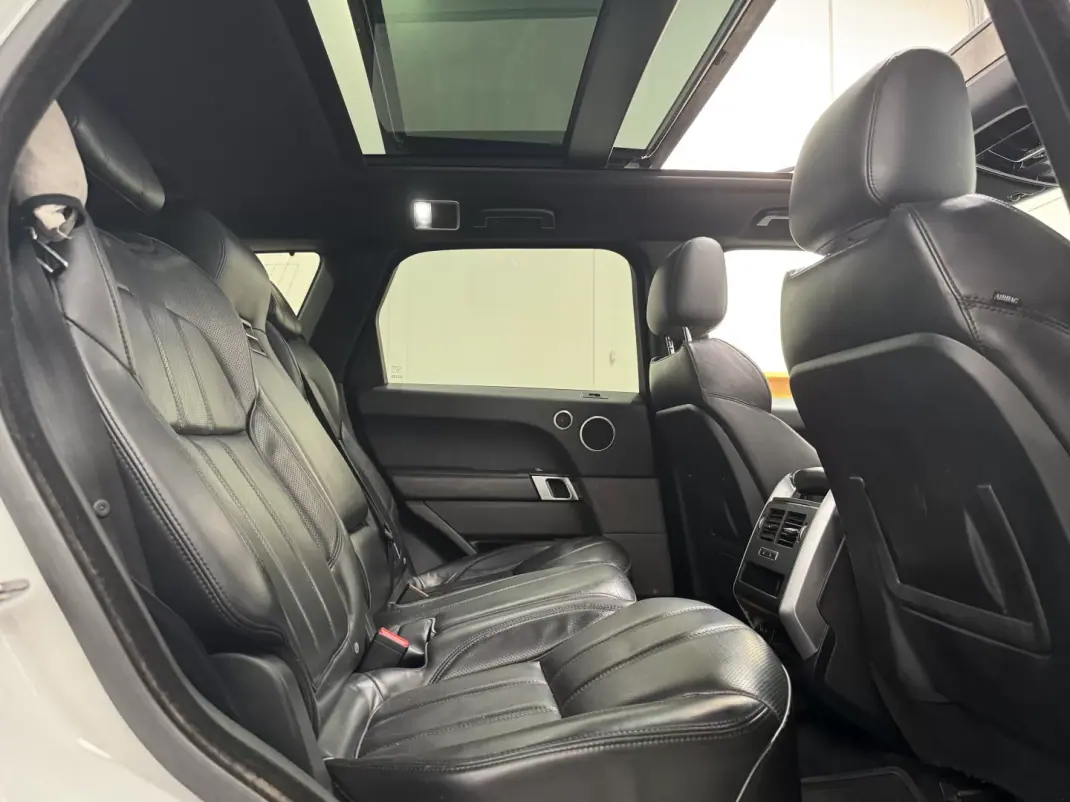 Land Rover Range Rover Sport 2016 - 31990 EUR, 220000 km - AUTO.MOTO.pt - 220000km - foto 37 de 42