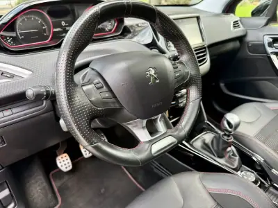 Peugeot 2008 2017 - 9990 EUR, 107000 km - AUTO.MOTO.pt - 107000km - foto 18 de 42