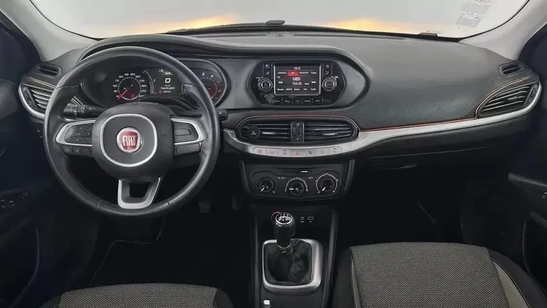 Fiat Tipo Sedan 2016 - 6999 EUR, 99000 km - AUTO.MOTO.pt - 99000km - foto 6 de 12