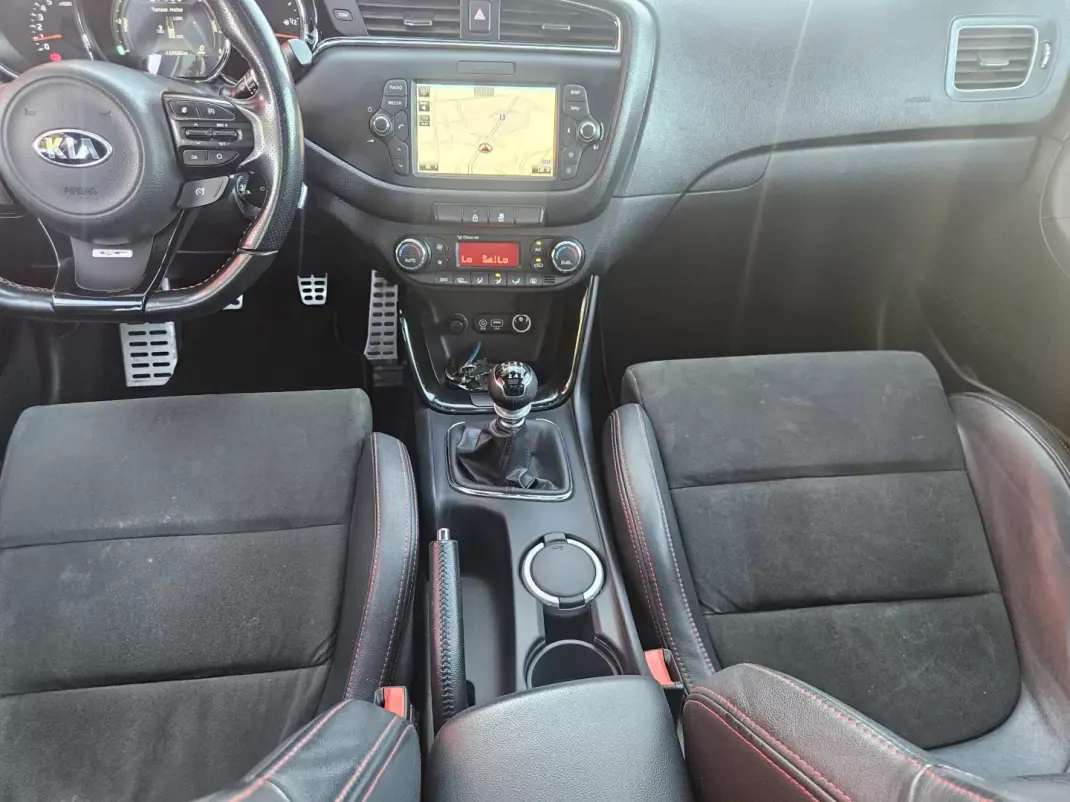 Kia Ceed 2015 - 15900 EUR, 113000 km - 113000km - foto 30 de 31