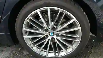 BMW 520 2017 - 28000 EUR, 95000 km - AUTO.MOTO.pt - 95000km - foto 14 de 15