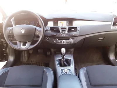 Renault Laguna Break 2012 - 8000 EUR, 186055 km - AUTO.MOTO.pt - 186055km - foto 17 de 26