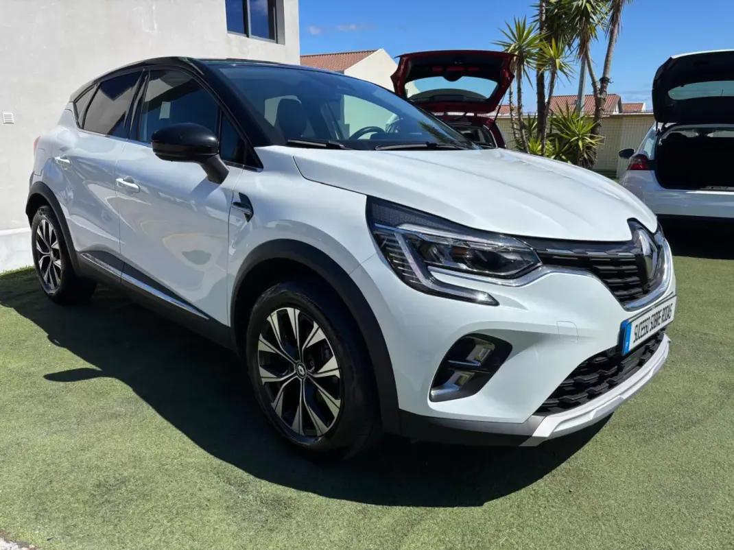 Renault Captur 2023 - 21990 EUR, 12544 km - AUTO.MOTO.pt - 12544km - foto 3 de 14