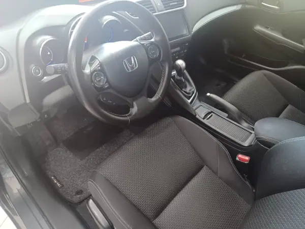 Honda Civic 2016 - 14890 EUR, 120487 km - AUTO.MOTO.pt - 120487km - foto 10 de 34