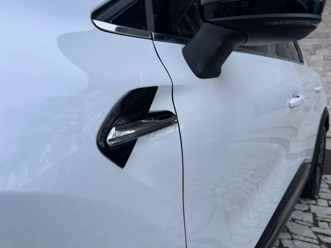 Renault Captur 2023 - 18500 EUR, 103000 km - AUTO.MOTO.pt - 103000km - foto 28 de 48