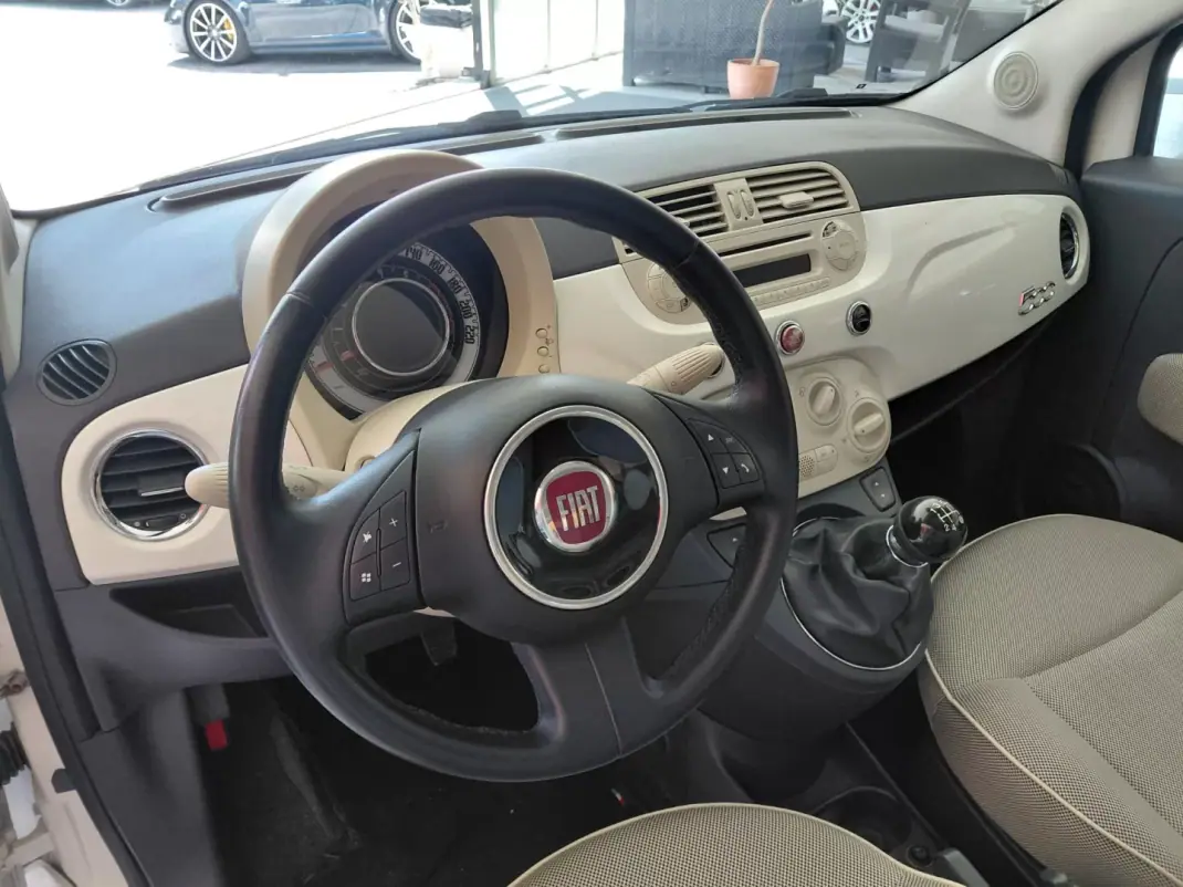 Fiat 500 2009 - 6950 EUR, 125000 km - AUTO.MOTO.pt - 125000km - foto 10 de 18