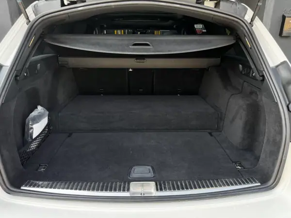 Mercedes-Benz E 300 2019 - 33490 EUR, 105000 km - AUTO.MOTO.pt - 105000km - foto 34 de 46