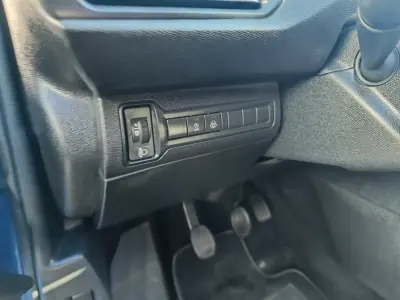 Peugeot 308 2018 - 12900 EUR, 219000 km - AUTO.MOTO.pt - 219000km - foto 15 de 23