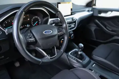 Ford Focus 1.8 TDCI 2020 - 14999 EUR, 139000 km - AUTO.MOTO.pt - 139000km - foto 21 de 23