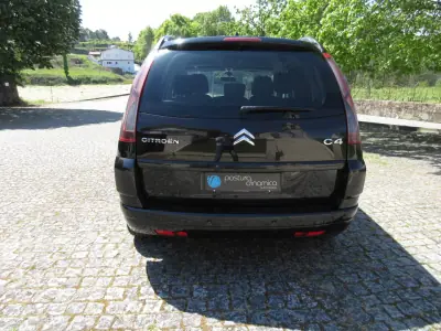 Citroën C4 Grand Picasso 2010 - 3490 EUR, 330000 km - AUTO.MOTO.pt - 330000km - foto 8 de 40