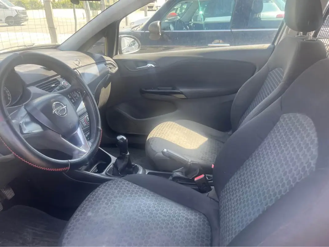 Opel Corsa E Van 2017 - 4650 EUR, 225590 km - AUTO.MOTO.pt - 225590km - foto 8 de 15