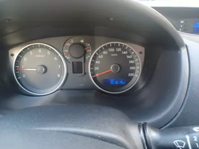 Hyundai i20 2014 - 9890 EUR, 101619 km - AUTO.MOTO.pt - 101619km - foto 17 de 41