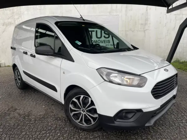 Ford Transit Courier 2022 - 15000 EUR, 51442 km - AUTO.MOTO.pt - 51442km - foto 3 de 14