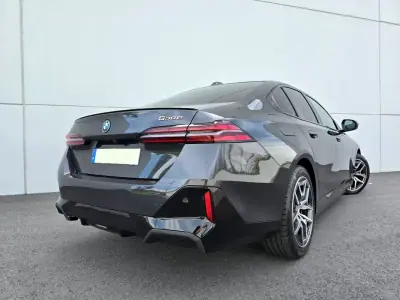 BMW 530e 2024 - 58500 EUR, 48800 km - AUTO.MOTO.pt - 48800km - foto 16 de 46