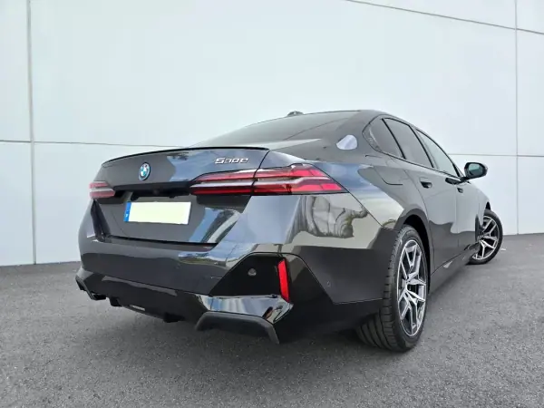 BMW 530e 2024 - 58500 EUR, 48800 km - AUTO.MOTO.pt - 48800km - foto 16 de 46