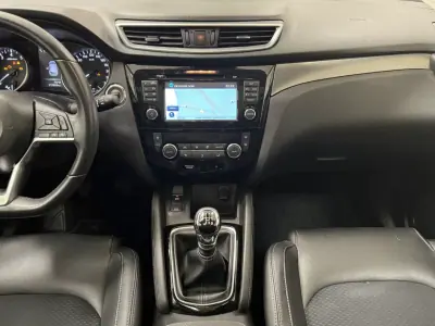 Nissan Qashqai 2017 - 16890 EUR, 117000 km - AUTO.MOTO.pt - 117000km - foto 19 de 40