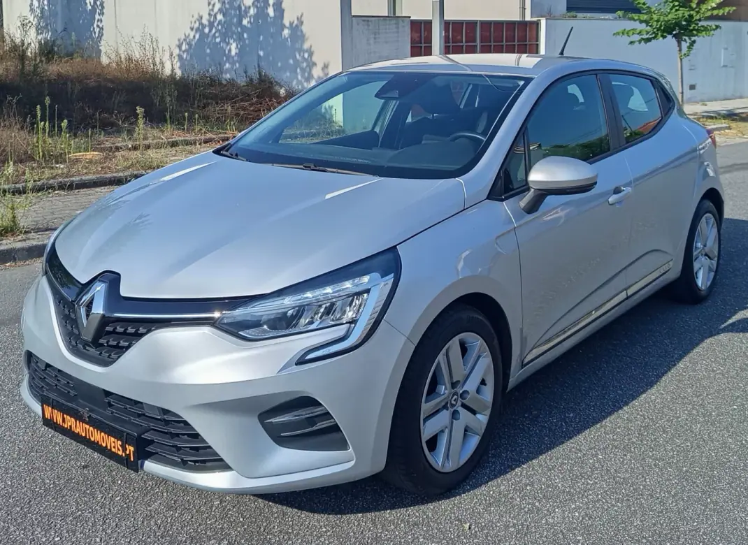Renault Clio 2020 - 12990 EUR, 40700 km - 40700km - foto 1 de 17