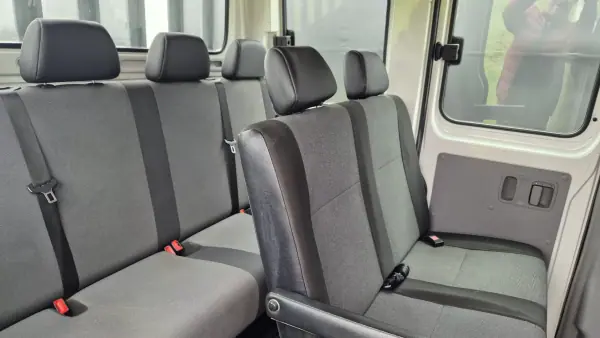 VW Crafter 35 2.0 TDi 136 CT Longa BlueMotion 2015 - 19900 EUR, 193603 km - AUTO.MOTO.pt - 193603km - foto 10 de 18