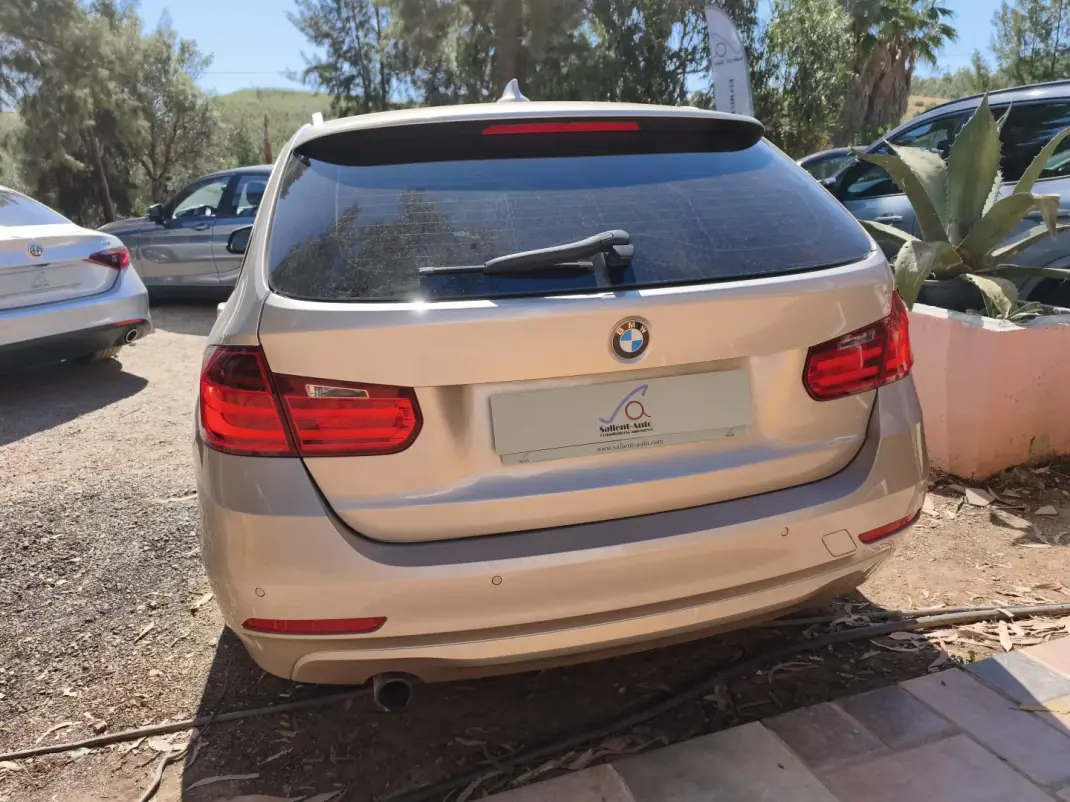 BMW 318 2014 - 14900 EUR, 185655 km - AUTO.MOTO.pt - 185655km - foto 5 de 21