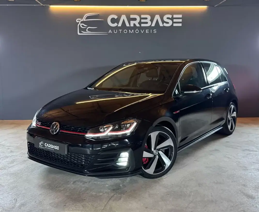 Volkswagen Golf 2019 - 27490 EUR, 92118 km - AUTO.MOTO.pt - 92118km - foto 1 de 25