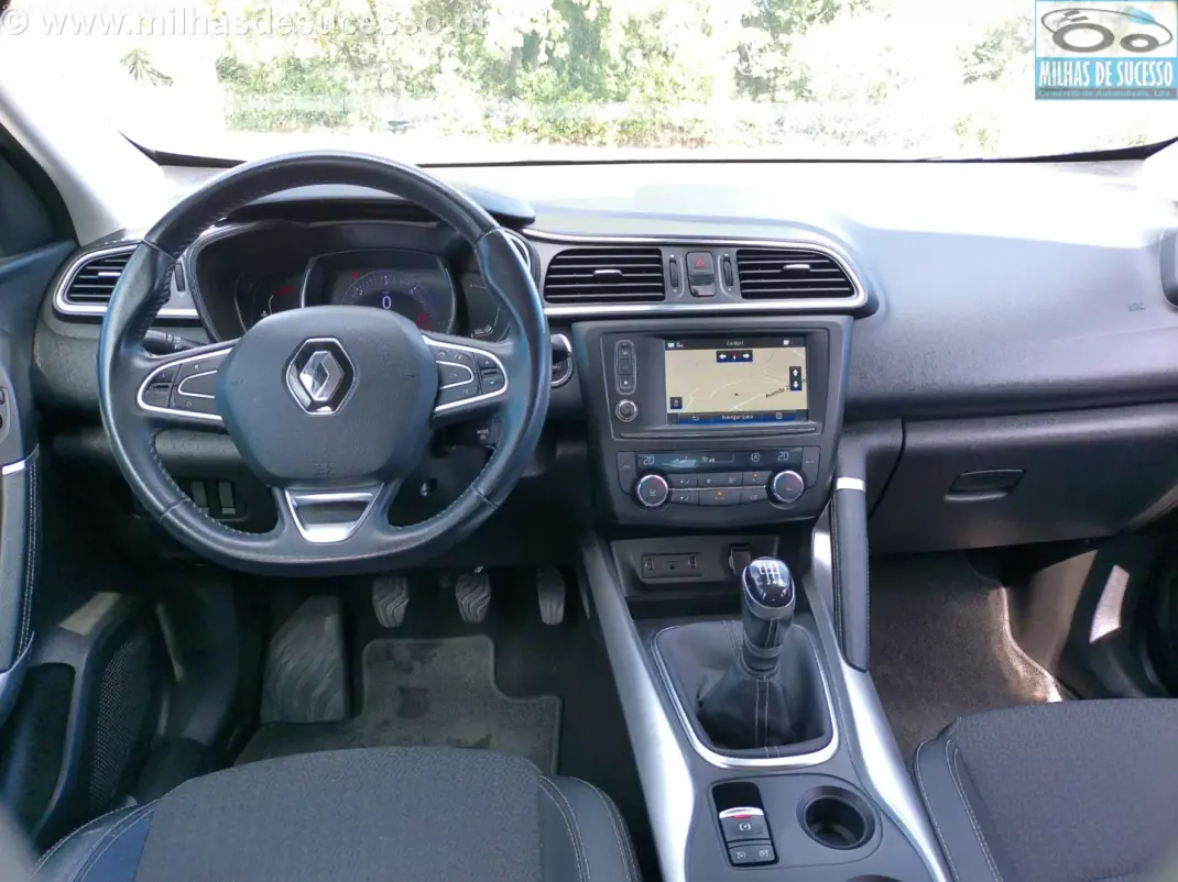 Renault Kadjar 2018 - 13850 EUR, 104000 km - 104000km - foto 12 de 19