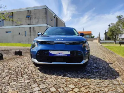 Kia e-Niro 2023 - 26990 EUR, 53098 km - AUTO.MOTO.pt - 53098km - foto 2 de 12