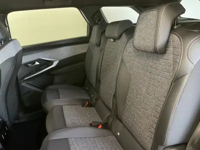 Peugeot 5008 2025 - 35990 EUR, 14608 km - AUTO.MOTO.pt - 14608km - foto 13 de 15