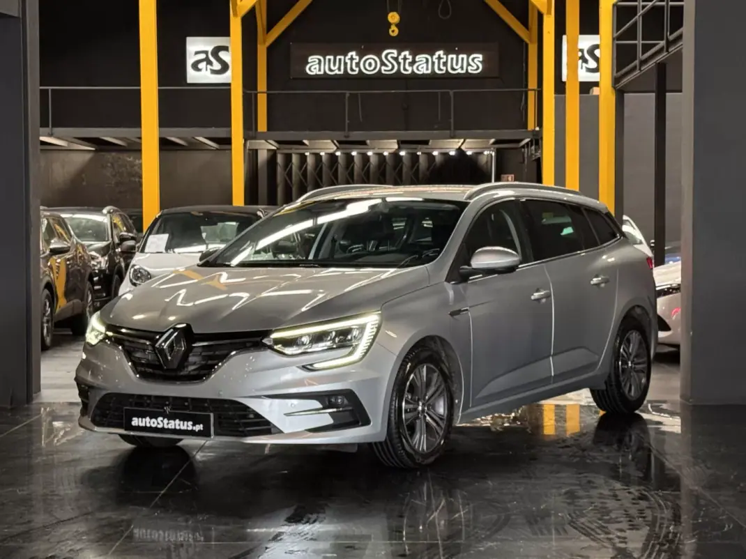Renault Mégane Sport Tourer 2021 - 14990 EUR, 171050 km - AUTO.MOTO.pt - 171050km - foto 7 de 32