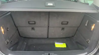 SEAT Alhambra 2016 - 18490 EUR, 204000 km - AUTO.MOTO.pt - 204000km - foto 7 de 22