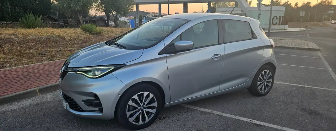 Renault Zoe 2020 - 16500 EUR, 85000 km - 85000km - foto 4 de 12