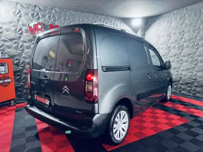 Citroën BERLINGO 1.6 BLUE HDI (Fibrada) 3L 100 CV 2015 - 6990 EUR, 257315 km - AUTO.MOTO.pt - 257315km - foto 2 de 27