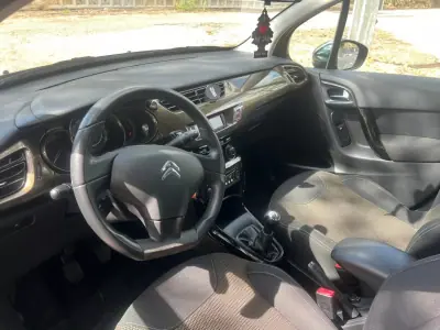 Citroën C3 2012 - 6650 EUR, 127000 km - 127000km - foto 53 de 55