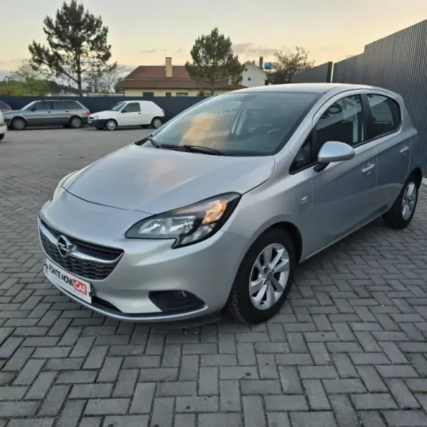 Opel Corsa 2017 - 9750 EUR, 130248 km - AUTO.MOTO.pt - 130248km - foto 19 de 19