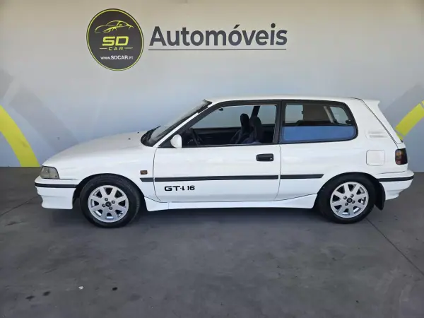 Toyota Corolla 1988 - 8999 EUR, 220000 km - AUTO.MOTO.pt - 220000km - foto 2 de 9