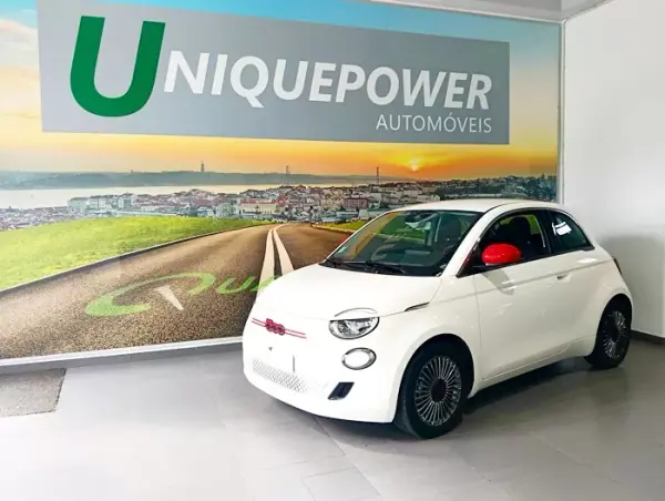 Fiat 500e 2022 - 14990 EUR, 10540 km - 10540km - foto 9 de 53