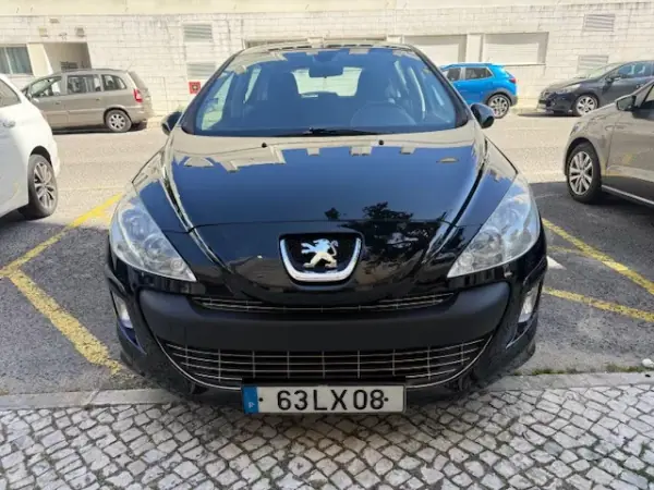 Peugeot 308 2011 - 7400 EUR, 143000 km - AUTO.MOTO.pt - 143000km - foto 7 de 31