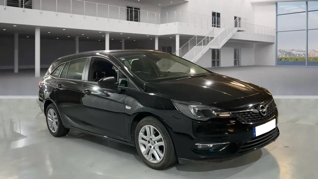 Opel Astra Sports Tourer 2022 - 11990 EUR, 145416 km - AUTO.MOTO.pt - 145416km - foto 2 de 8