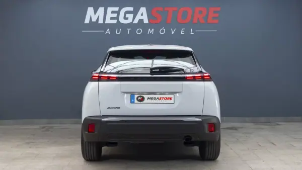 Peugeot 2008 2025 - 20350 EUR, 16875 km - AUTO.MOTO.pt - 16875km - foto 6 de 31