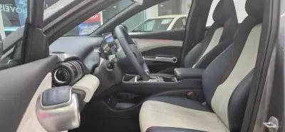 BYD Atto 3 2024 - 29990 EUR, 18393 km - AUTO.MOTO.pt - 18393km - foto 12 de 50