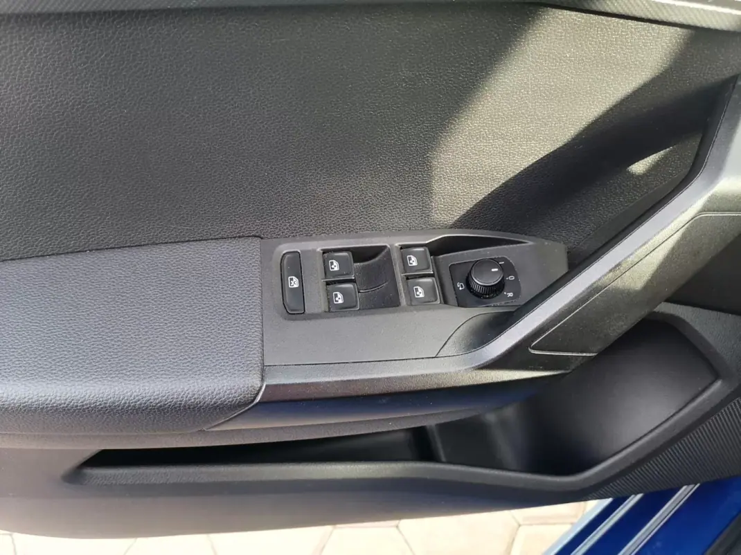 SEAT Ibiza 2022 - 13500 EUR, 52100 km - 52100km - foto 7 de 11