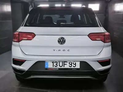 Volkswagen T-Roc 2018 - 15950 EUR, 98741 km - AUTO.MOTO.pt - 98741km - foto 10 de 34
