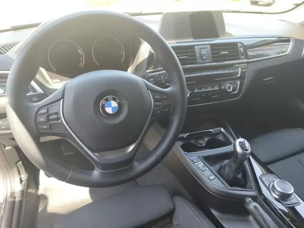 BMW 116 2019 - 15900 EUR, 124929 km - AUTO.MOTO.pt - 124929km - foto 10 de 15