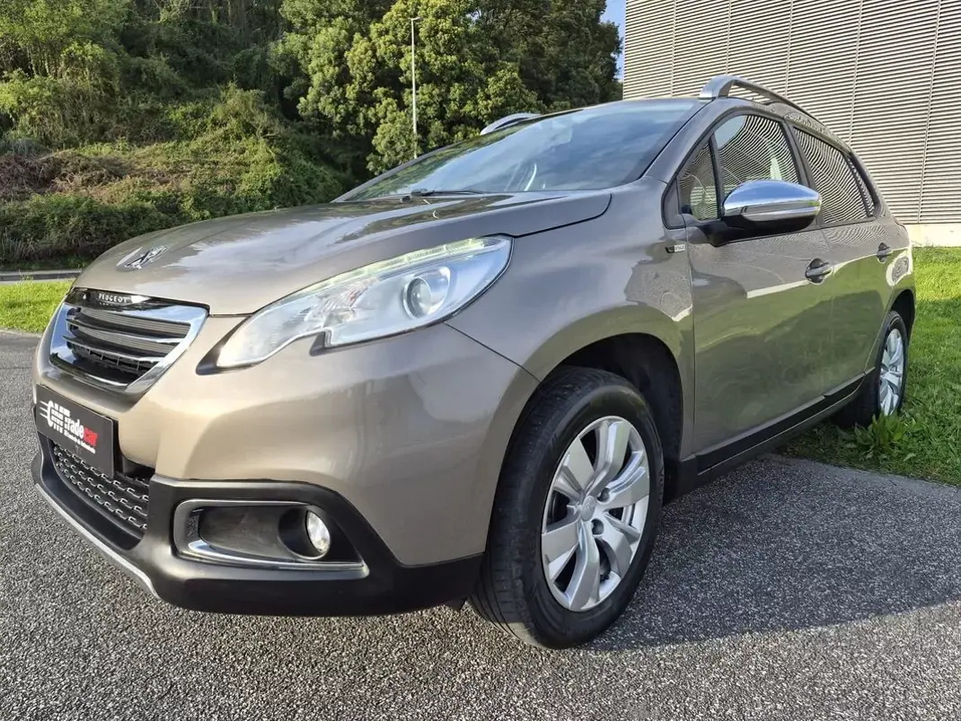 Peugeot 2008 2015 - 8999 EUR, 70466 km - AUTO.MOTO.pt - 70466km - foto 9 de 16