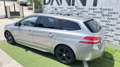 Peugeot 308 SW 2016 - 12490 EUR, 188000 km - AUTO.MOTO.pt - 188000km - foto 12 de 14